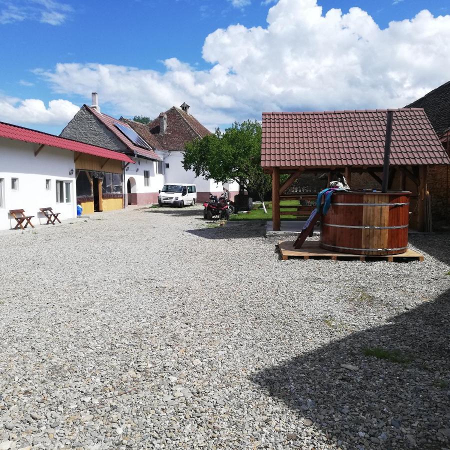 Casa din Barcut Guest House Exterior foto
