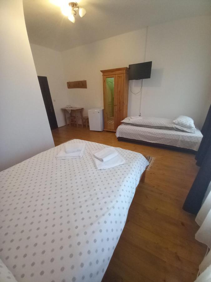 Casa din Barcut Guest House Exterior foto