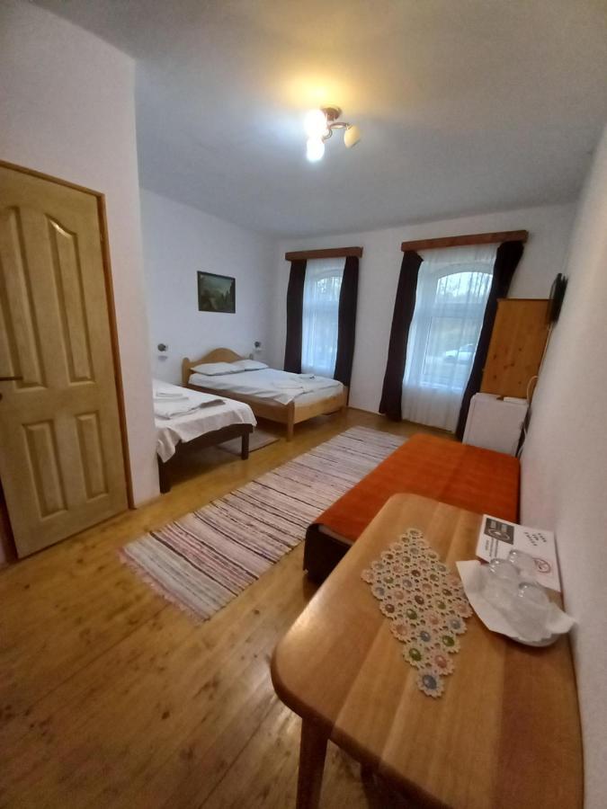 Casa din Barcut Guest House Exterior foto